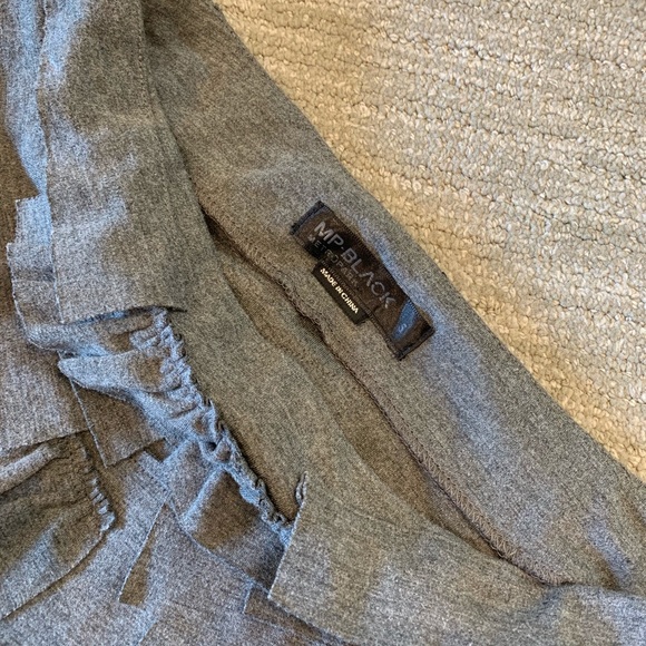 Metropark Mini Ruffle Skirt - S - Picture 3 of 3